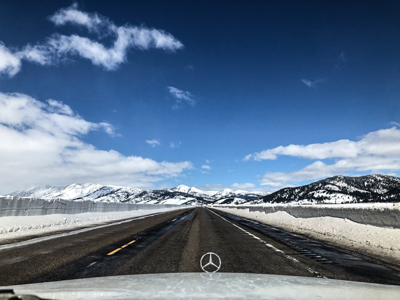 Illustration for article titled The Cautionary Tale of an Idiot, a Mercedes C43 AMG, Bald Tires and 2,000 Miles of Blizzard